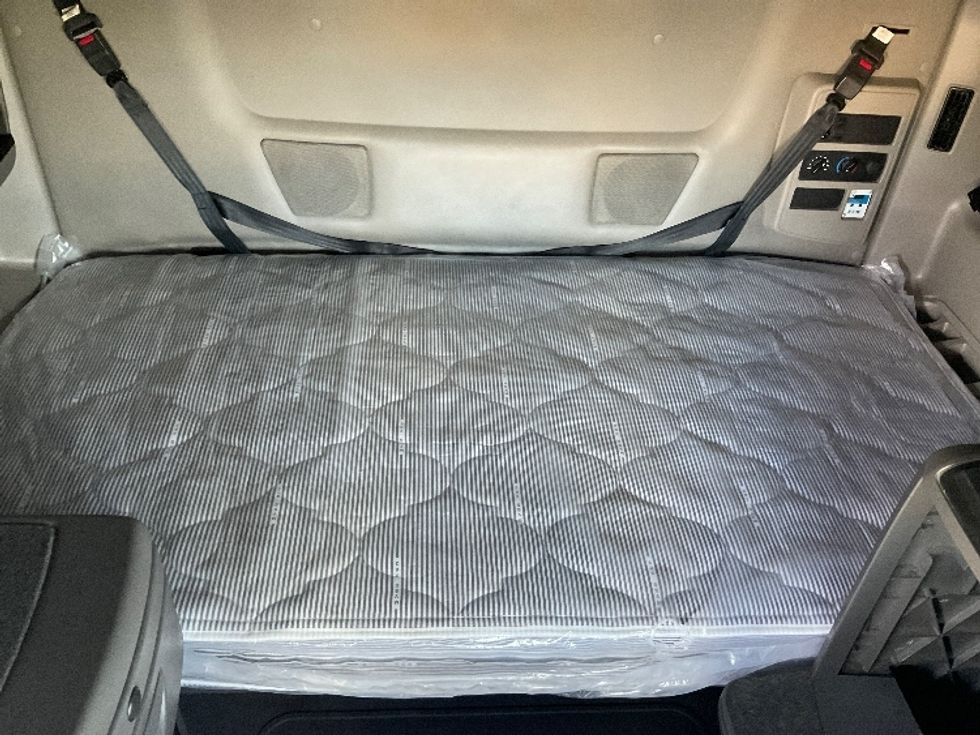 Sleeper Tractor-Heavy Duty Tractors-International-2023-LT625-Phoenix-AZ-674,852\n\t\tmiles-$ 43,500 - Image 17