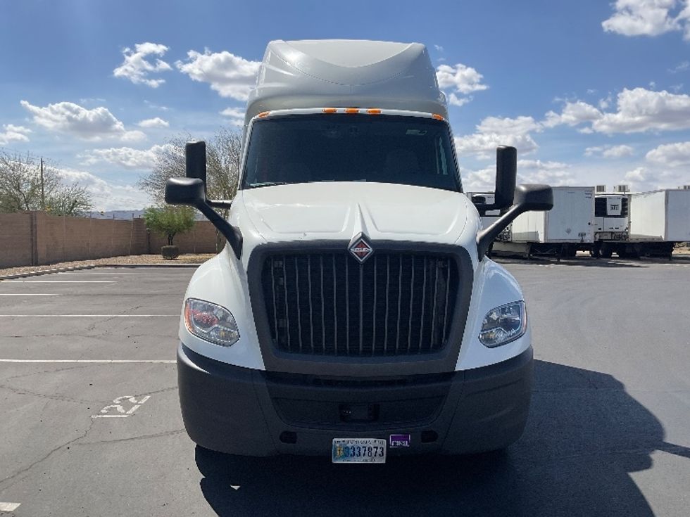 Sleeper Tractor-Heavy Duty Tractors-International-2023-LT625-Phoenix-AZ-674,852\n\t\tmiles-$ 43,500 - Image 2