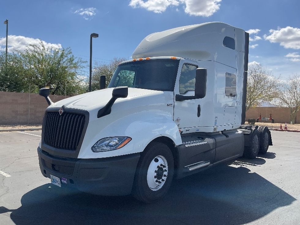 Sleeper Tractor-Heavy Duty Tractors-International-2023-LT625-Phoenix-AZ-674,852\n\t\tmiles-$ 43,500 - Image 3