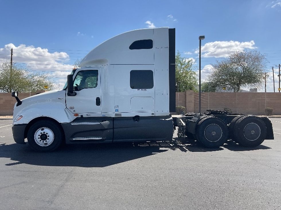 Sleeper Tractor-Heavy Duty Tractors-International-2023-LT625-Phoenix-AZ-674,852\n\t\tmiles-$ 43,500 - Image 4