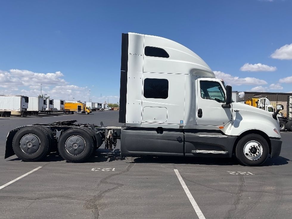 Sleeper Tractor-Heavy Duty Tractors-International-2023-LT625-Phoenix-AZ-674,852\n\t\tmiles-$ 43,500 - Image 8