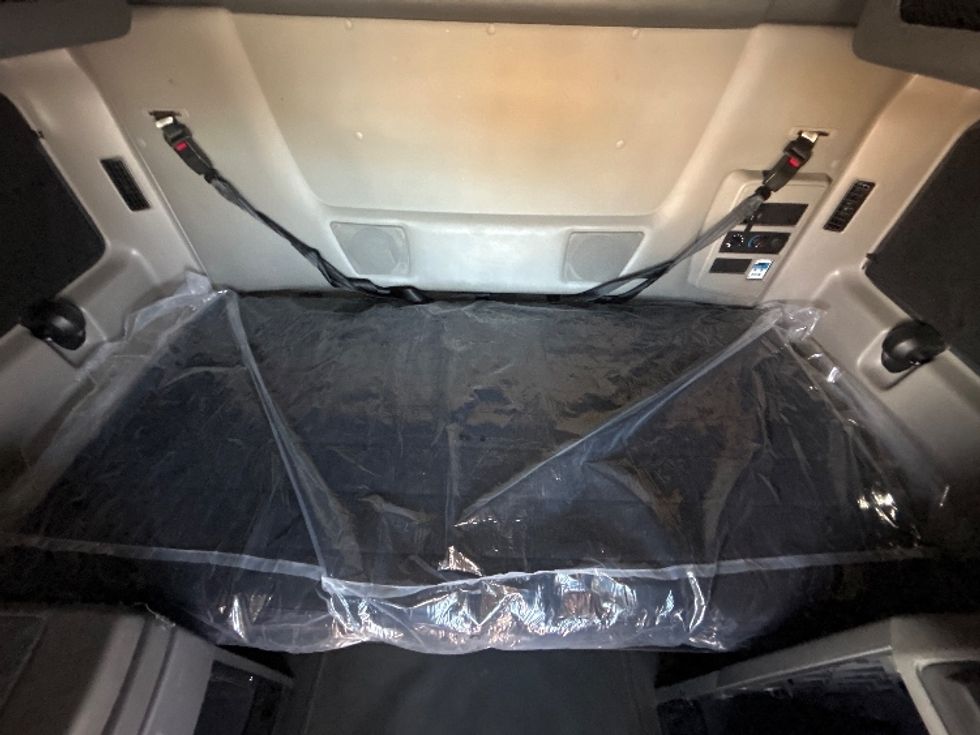 Sleeper Tractor-Heavy Duty Tractors-International-2023-LT625-Phoenix-AZ-698,163\n\t\tmiles-$ 40,000 - Image 17