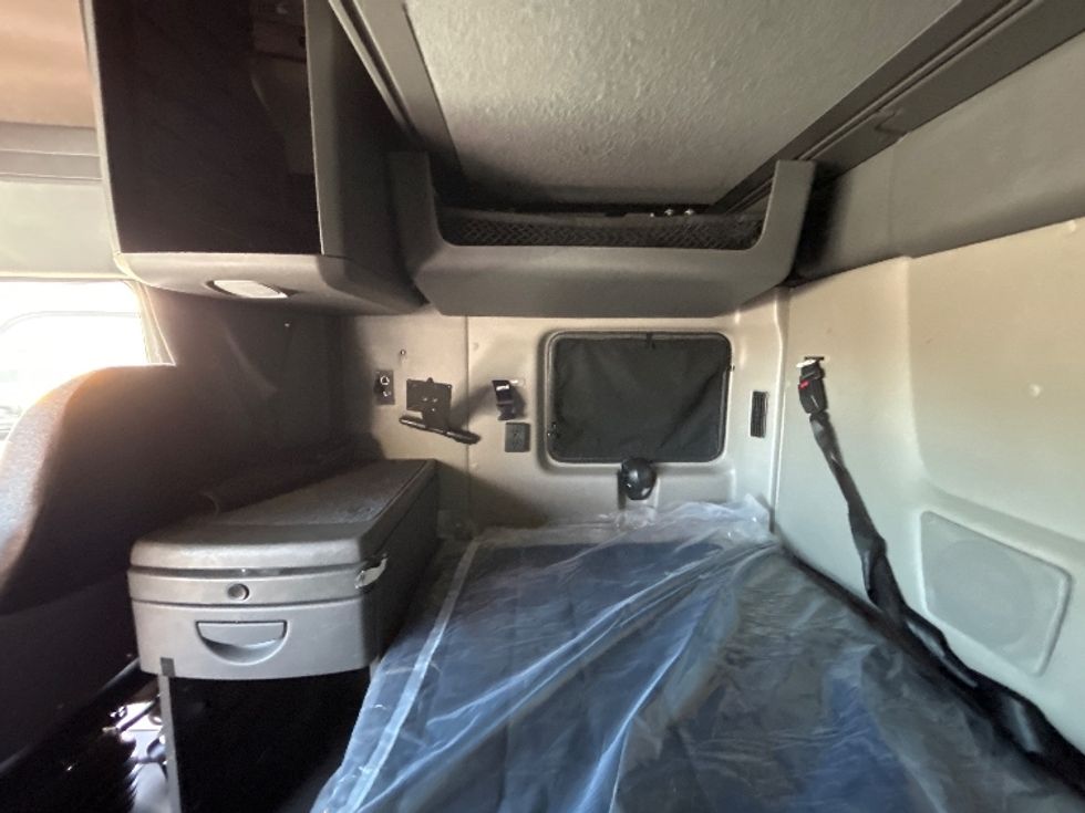 Sleeper Tractor-Heavy Duty Tractors-International-2023-LT625-Phoenix-AZ-698,163\n\t\tmiles-$ 40,000 - Image 19