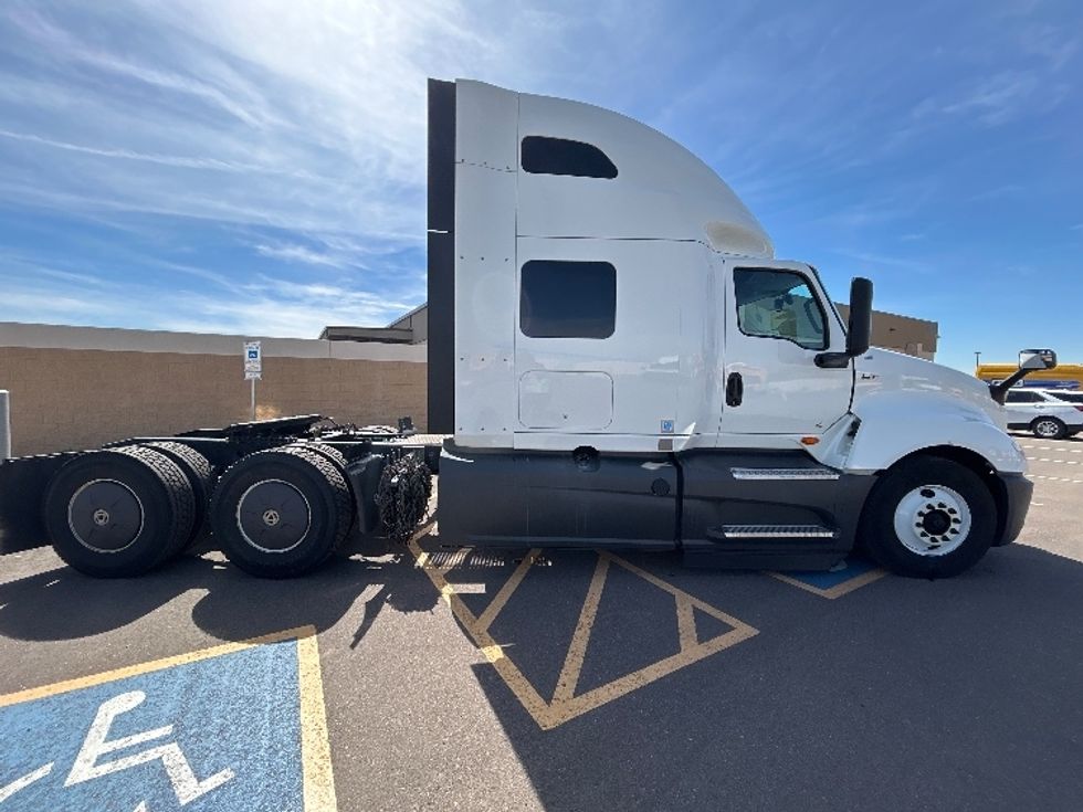 Sleeper Tractor-Heavy Duty Tractors-International-2023-LT625-Phoenix-AZ-698,163\n\t\tmiles-$ 40,000 - Image 8