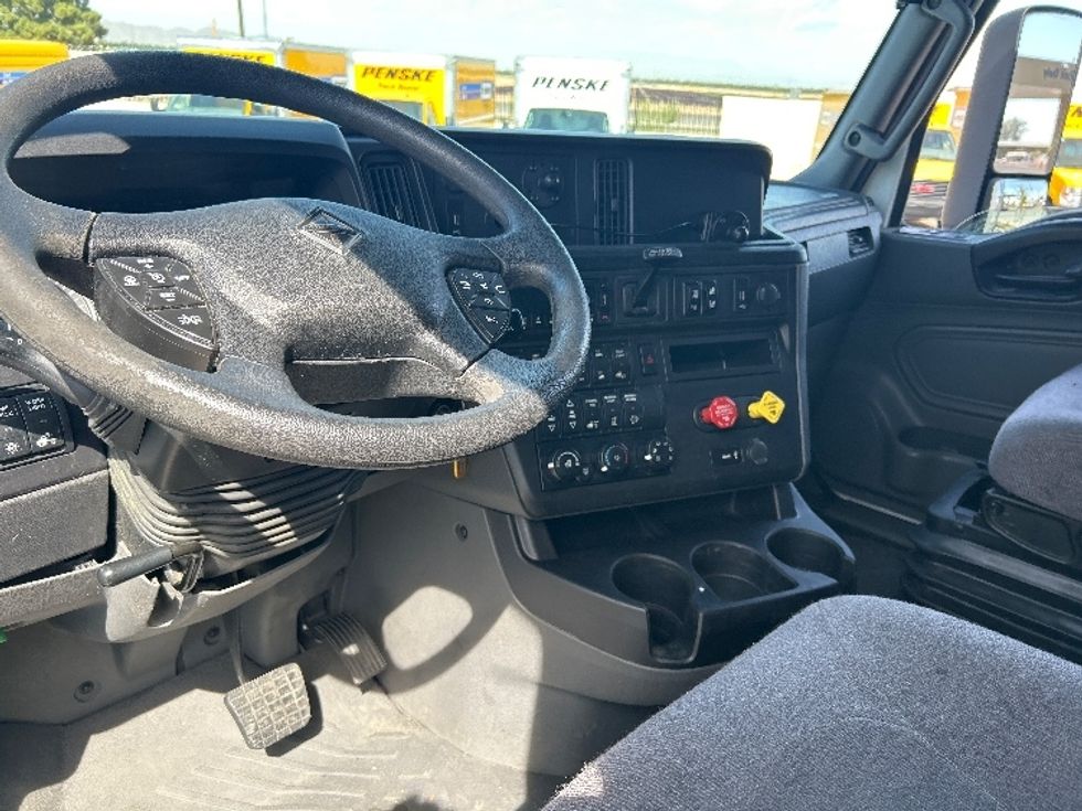 Sleeper Tractor-Heavy Duty Tractors-International-2023-LT625-Phoenix-AZ-700,541\n\t\tmiles-$ 39,750 - Image 10