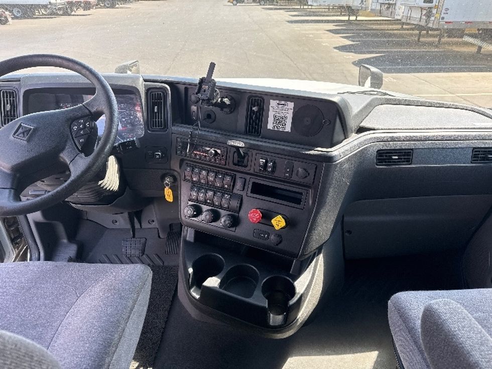 Sleeper Tractor-Heavy Duty Tractors-International-2023-LT625-Phoenix-AZ-702,115\n\t\tmiles-$ 40,750 - Image 12