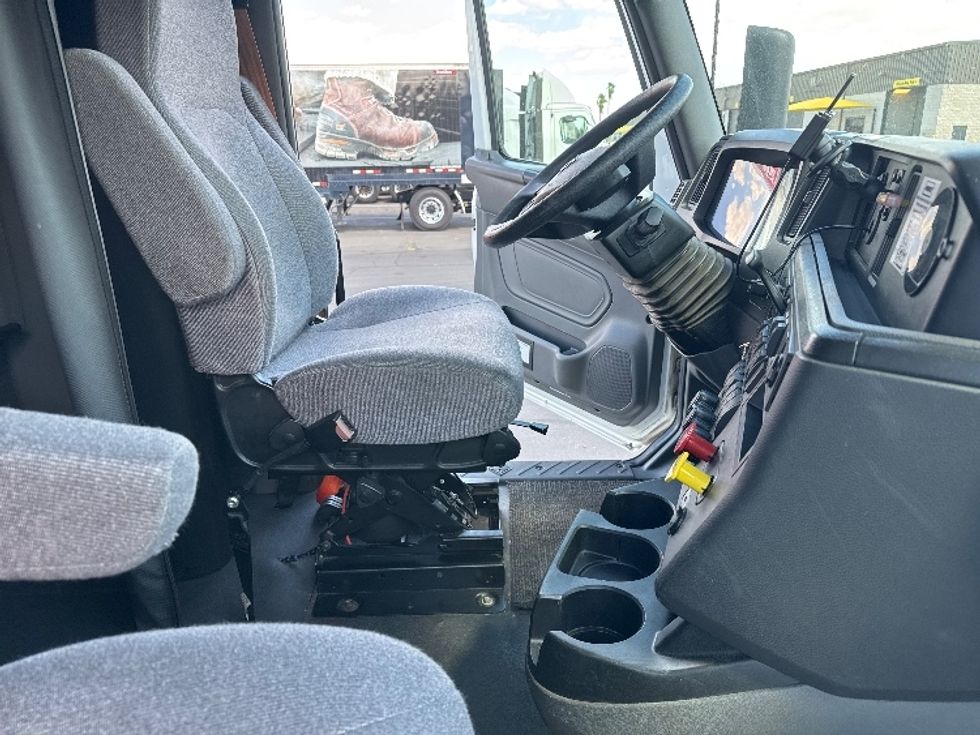 Sleeper Tractor-Heavy Duty Tractors-International-2023-LT625-Phoenix-AZ-702,115\n\t\tmiles-$ 40,750 - Image 15