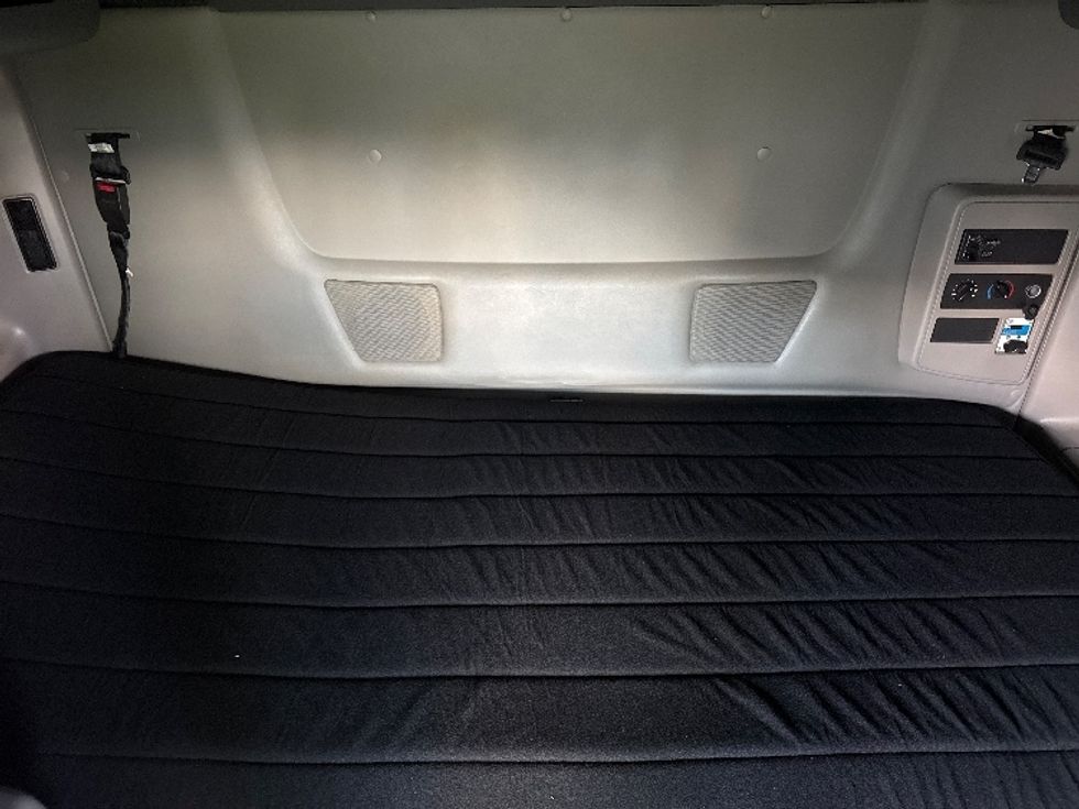 Sleeper Tractor-Heavy Duty Tractors-International-2023-LT625-Phoenix-AZ-702,115\n\t\tmiles-$ 40,750 - Image 17