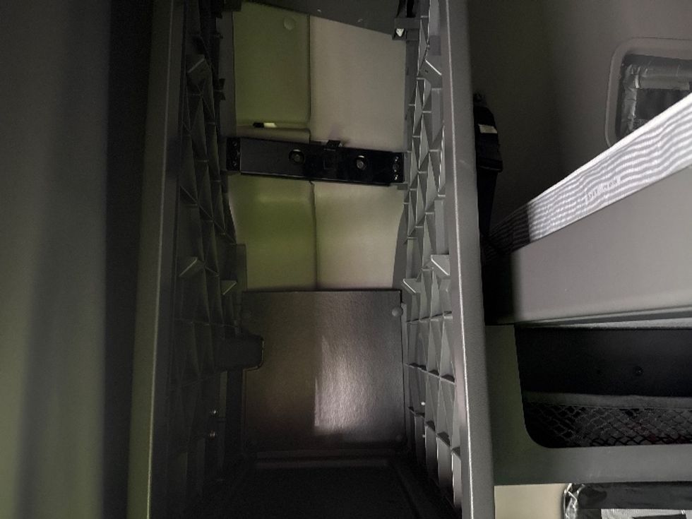 Sleeper Tractor-Heavy Duty Tractors-International-2023-LT625-Phoenix-AZ-702,115\n\t\tmiles-$ 40,750 - Image 19