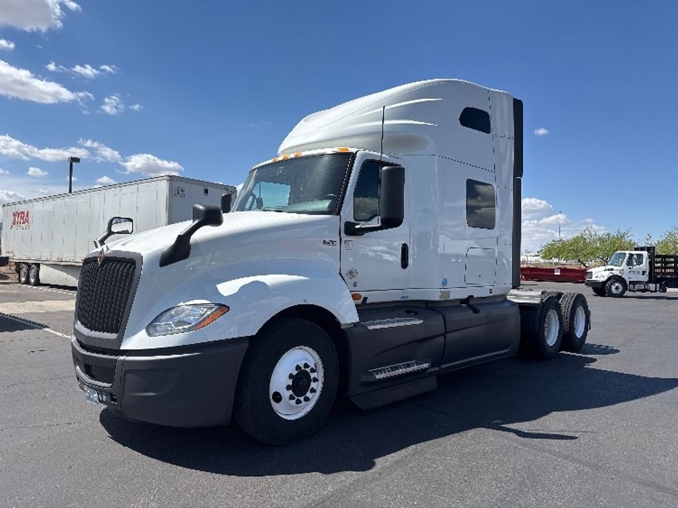 Sleeper Tractor-Heavy Duty Tractors-International-2023-LT625-Phoenix-AZ-702,115\n\t\tmiles-$ 40,750 - Image 3