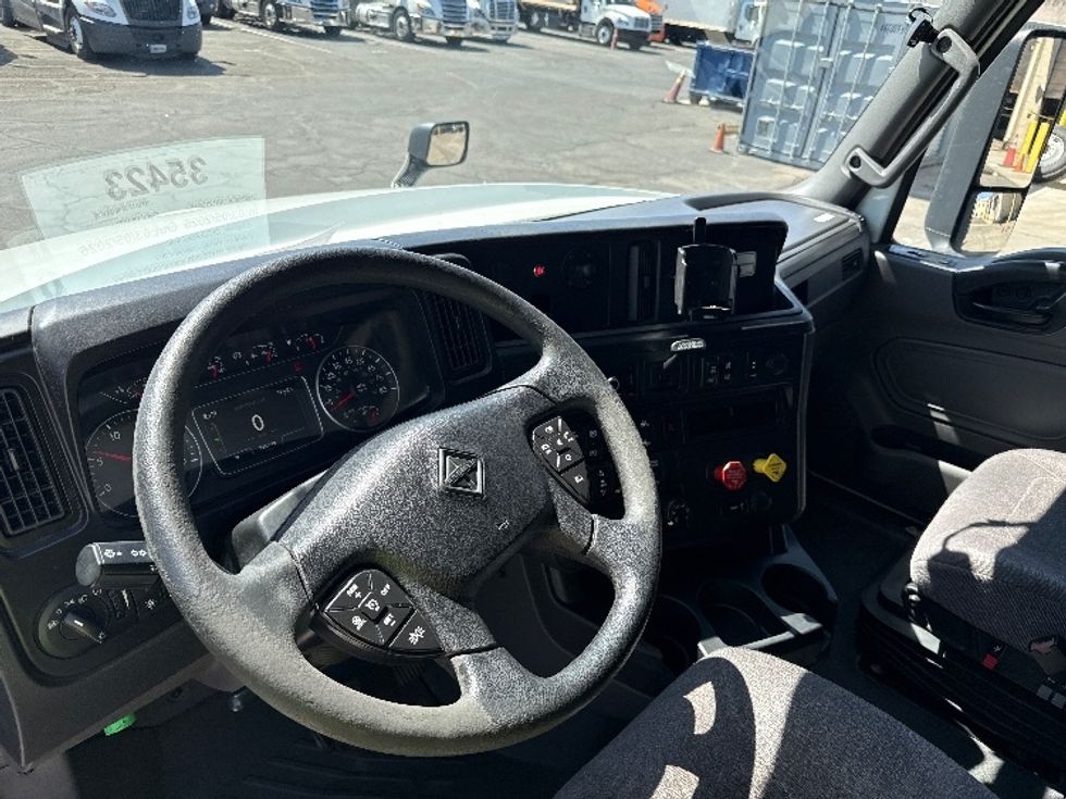 Sleeper Tractor-Heavy Duty Tractors-International-2023-LT625-Phoenix-AZ-721,046\n\t\tmiles-$ 37,500 - Image 10