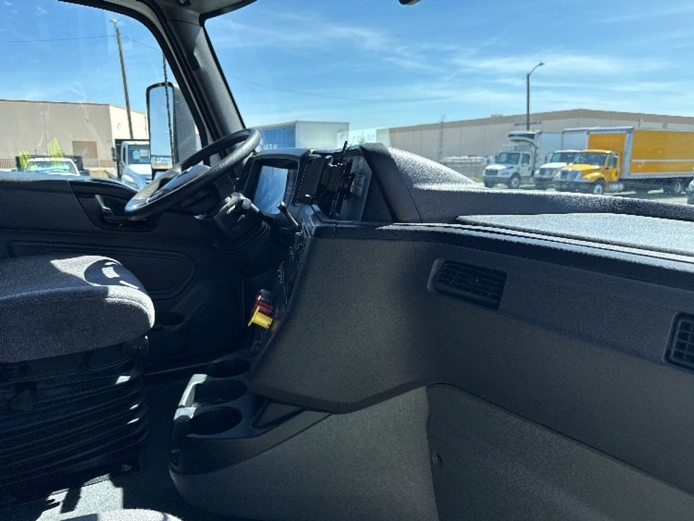 Sleeper Tractor-Heavy Duty Tractors-International-2023-LT625-Phoenix-AZ-721,046\n\t\tmiles-$ 37,500 - Image 15