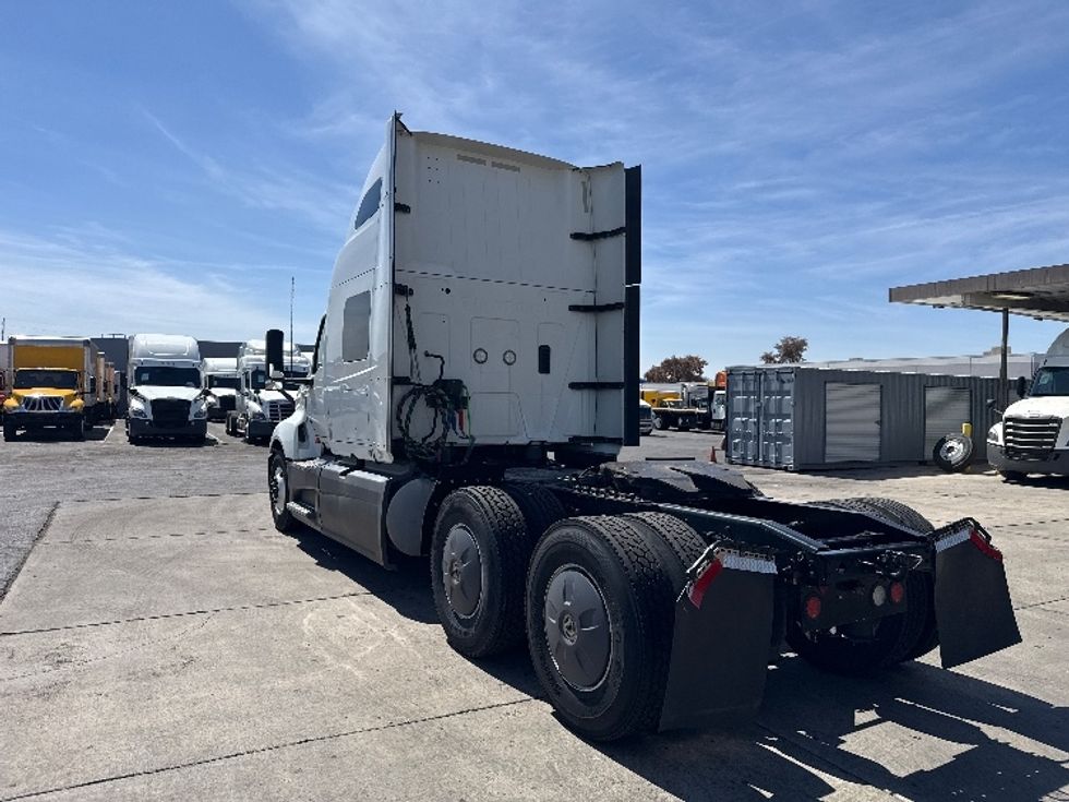 Sleeper Tractor-Heavy Duty Tractors-International-2023-LT625-Phoenix-AZ-721,046\n\t\tmiles-$ 37,500 - Image 5