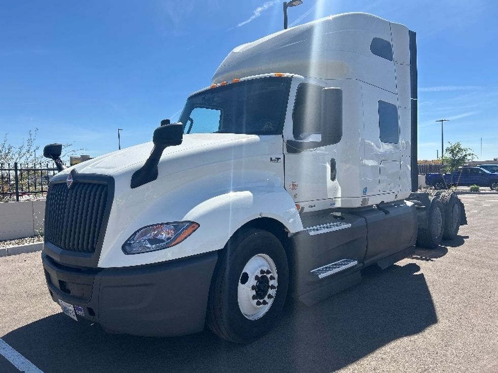 Sleeper Tractor-Heavy Duty Tractors-International-2023-LT625-Phoenix-AZ-734,571\n\t\tmiles-$ 36,000 - Image 3