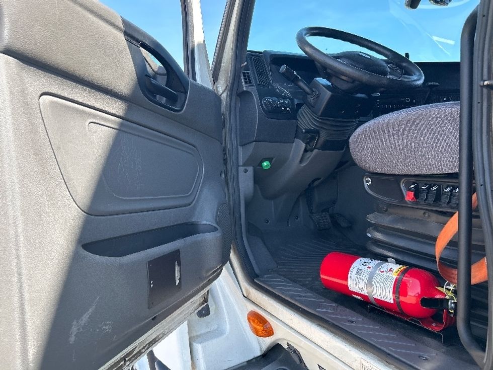 Sleeper Tractor-Heavy Duty Tractors-International-2023-LT625-Phoenix-AZ-734,571\n\t\tmiles-$ 36,000 - Image 9