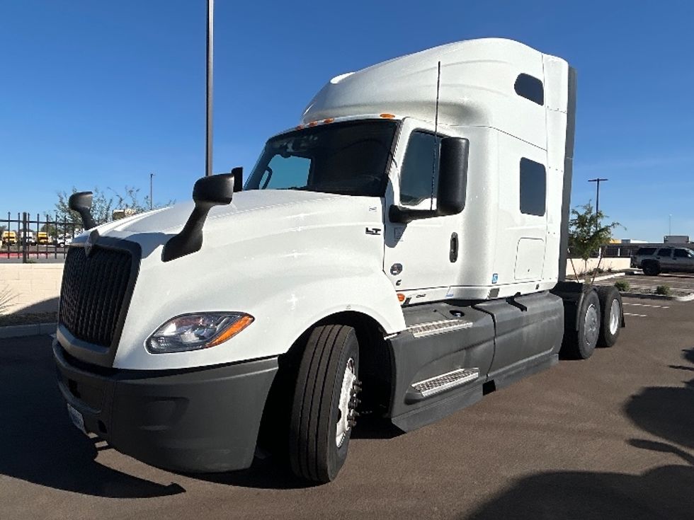 Sleeper Tractor-Heavy Duty Tractors-International-2023-LT625-Phoenix-AZ-750,485\n\t\tmiles-$ 34,500 - Image 3