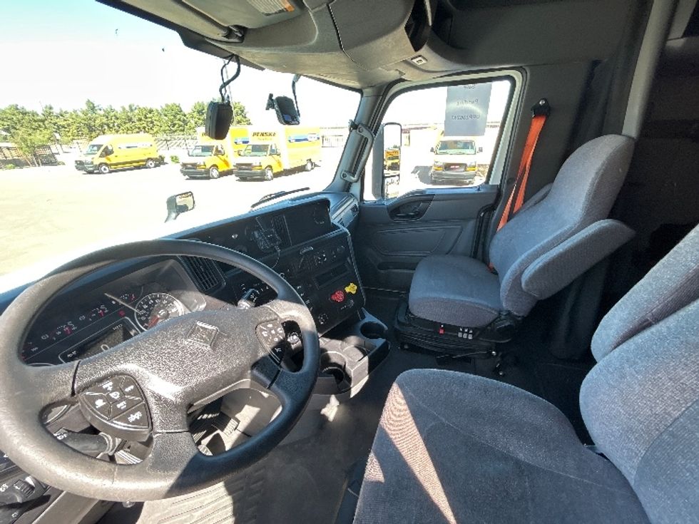 Sleeper Tractor-Heavy Duty Tractors-International-2023-LT625-Phoenix-AZ-751,277\n\t\tmiles-$ 34,500 - Image 10