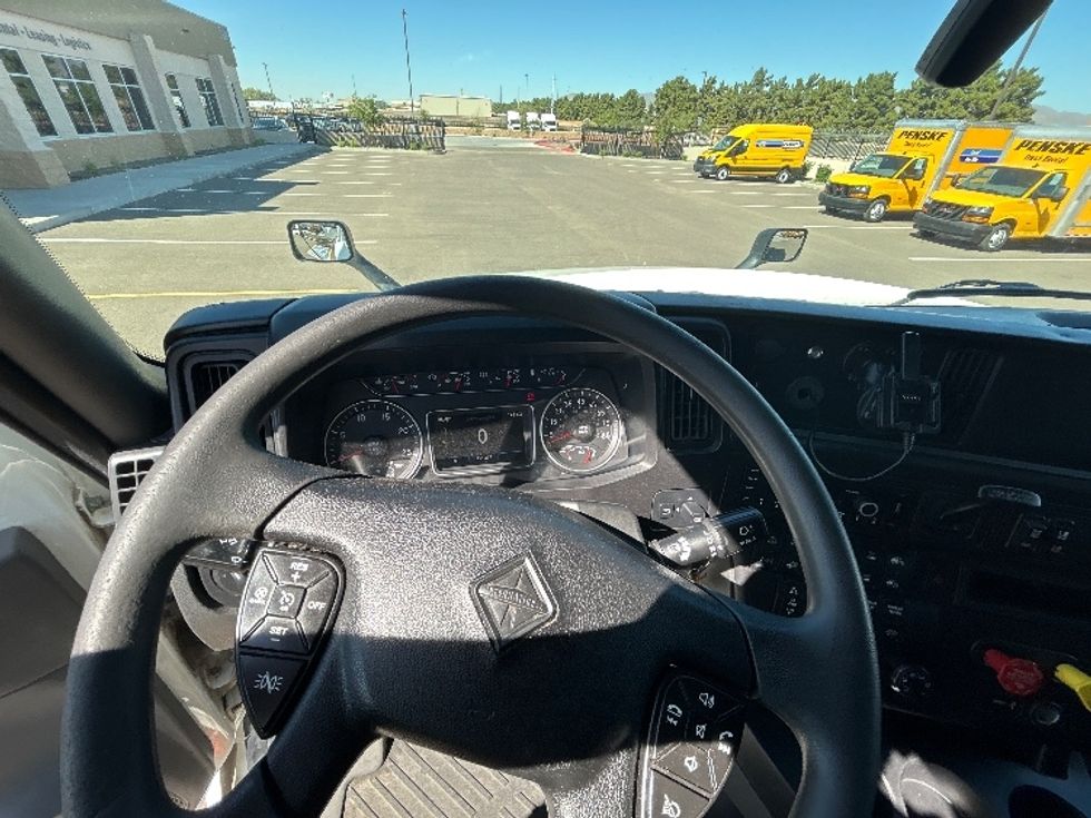 Sleeper Tractor-Heavy Duty Tractors-International-2023-LT625-Phoenix-AZ-751,277\n\t\tmiles-$ 34,500 - Image 11