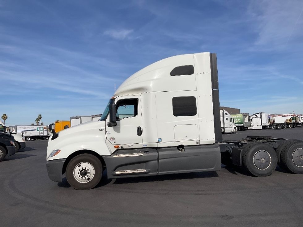 Sleeper Tractor-Heavy Duty Tractors-International-2023-LT625-Phoenix-AZ-753,486\n\t\tmiles-$ 34,250 - Image 4