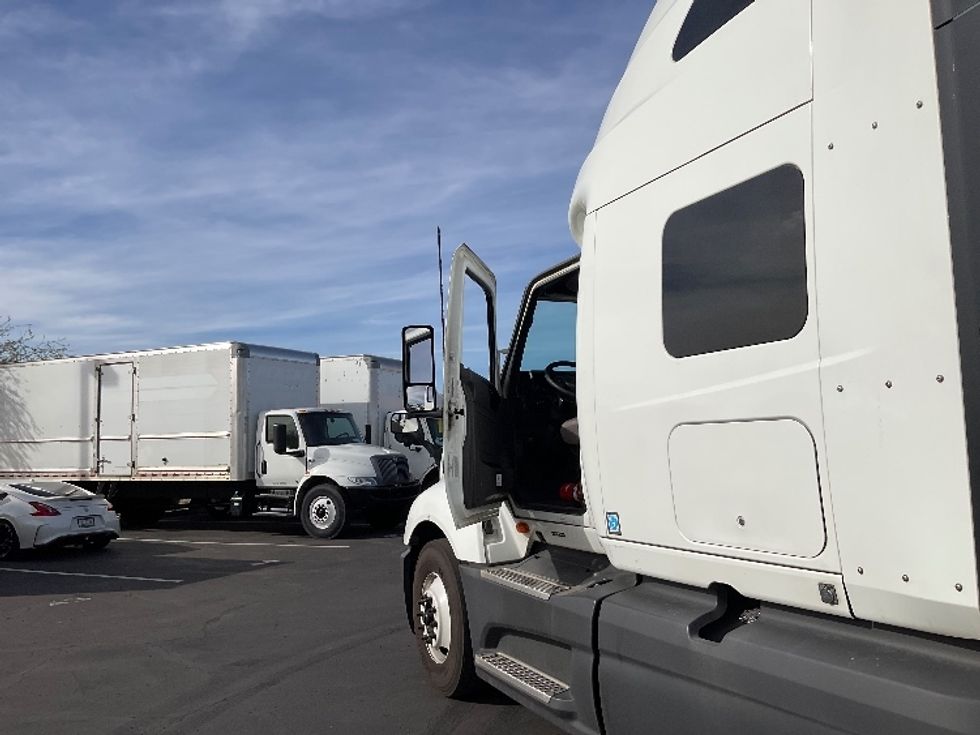 Sleeper Tractor-Heavy Duty Tractors-International-2023-LT625-Phoenix-AZ-753,486\n\t\tmiles-$ 34,250 - Image 9