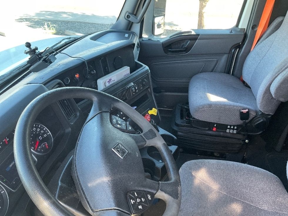 Sleeper Tractor-Heavy Duty Tractors-International-2023-LT625-Phoenix-AZ-827,207\n\t\tmiles-$ 34,250 - Image 10