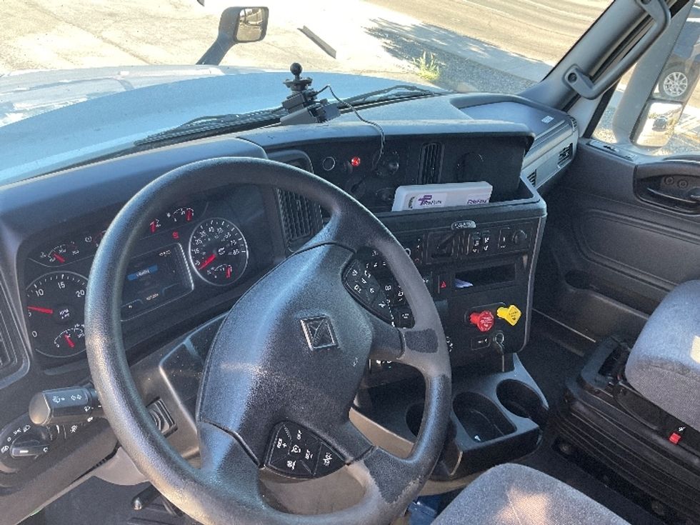 Sleeper Tractor-Heavy Duty Tractors-International-2023-LT625-Phoenix-AZ-827,207\n\t\tmiles-$ 34,250 - Image 12