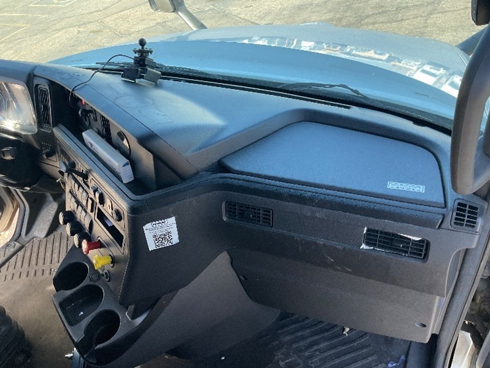 Sleeper Tractor-Heavy Duty Tractors-International-2023-LT625-Phoenix-AZ-827,207\n\t\tmiles-$ 34,250 - Image 14