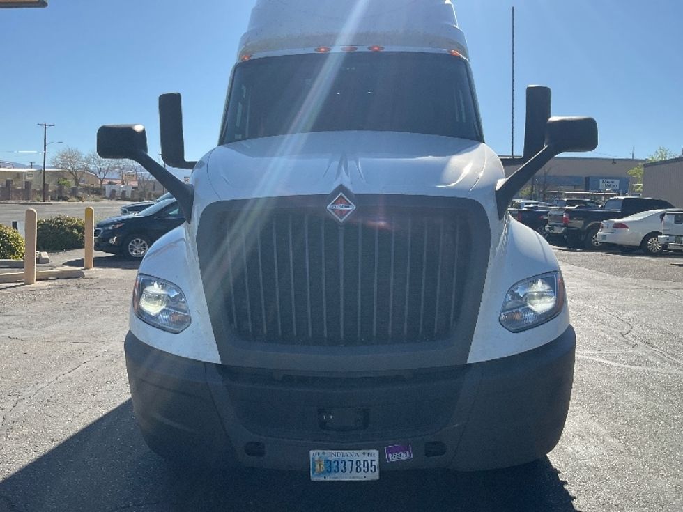 Sleeper Tractor-Heavy Duty Tractors-International-2023-LT625-Phoenix-AZ-827,207\n\t\tmiles-$ 34,250 - Image 2