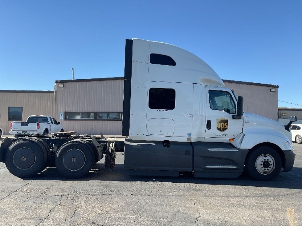 Sleeper Tractor-Heavy Duty Tractors-International-2023-LT625-Phoenix-AZ-827,207\n\t\tmiles-$ 34,250 - Image 8