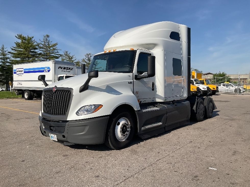 Sleeper Tractor-Heavy Duty Tractors-International-2023-LT625-Piqua-OH-624,955\n\t\tmiles-$ 44,250 - Image 3