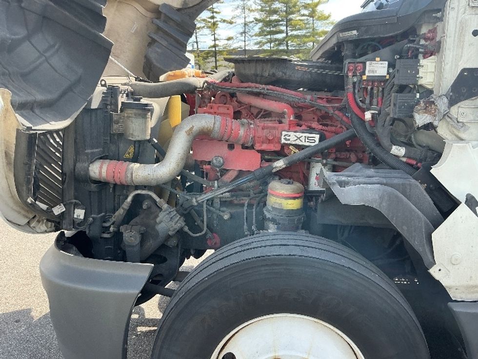 Sleeper Tractor-Heavy Duty Tractors-International-2023-LT625-Piqua-OH-691,492\n\t\tmiles-$ 37,500 - Image 20