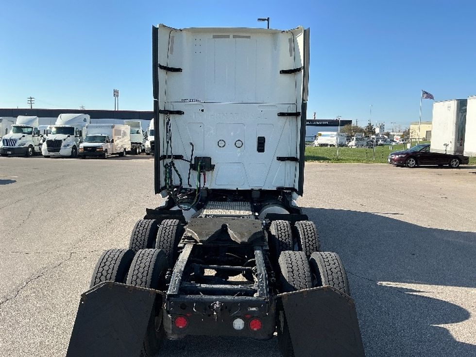 Sleeper Tractor-Heavy Duty Tractors-International-2023-LT625-Piqua-OH-700,024\n\t\tmiles-$ 37,000 - Image 6