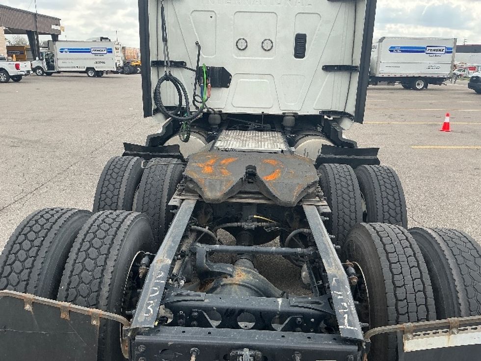 Sleeper Tractor-Heavy Duty Tractors-International-2023-LT625-Piqua-OH-728,528\n\t\tmiles-$ 35,500 - Image 6