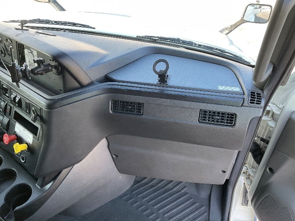 Sleeper Tractor-Heavy Duty Tractors-International-2023-LT625-Poplar Bluff-MO-669,720\n\t\tmiles-$ 40,500 - Image 14