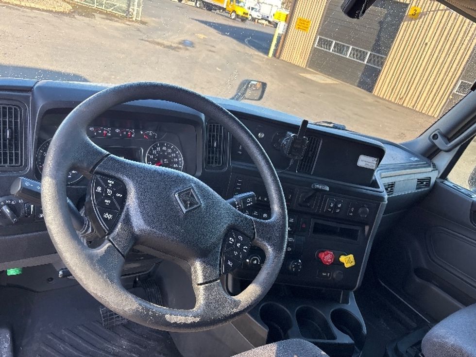 Sleeper Tractor-Heavy Duty Tractors-International-2023-LT625-Portland-OR-633,349\n\t\tmiles-$ 48,500 - Image 10