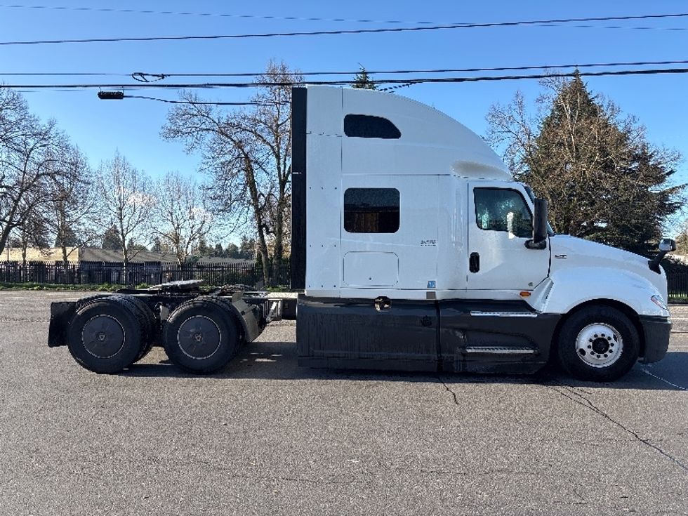 Sleeper Tractor-Heavy Duty Tractors-International-2023-LT625-Portland-OR-633,349\n\t\tmiles-$ 48,500 - Image 8