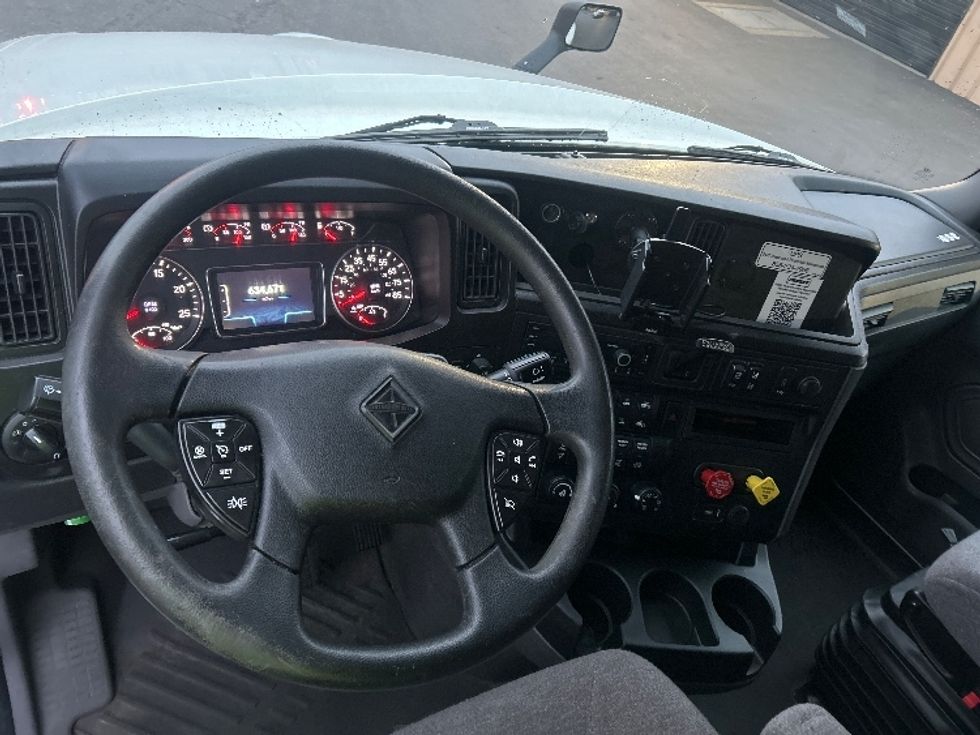 Sleeper Tractor-Heavy Duty Tractors-International-2023-LT625-Portland-OR-634,672\n\t\tmiles-$ 48,250 - Image 11