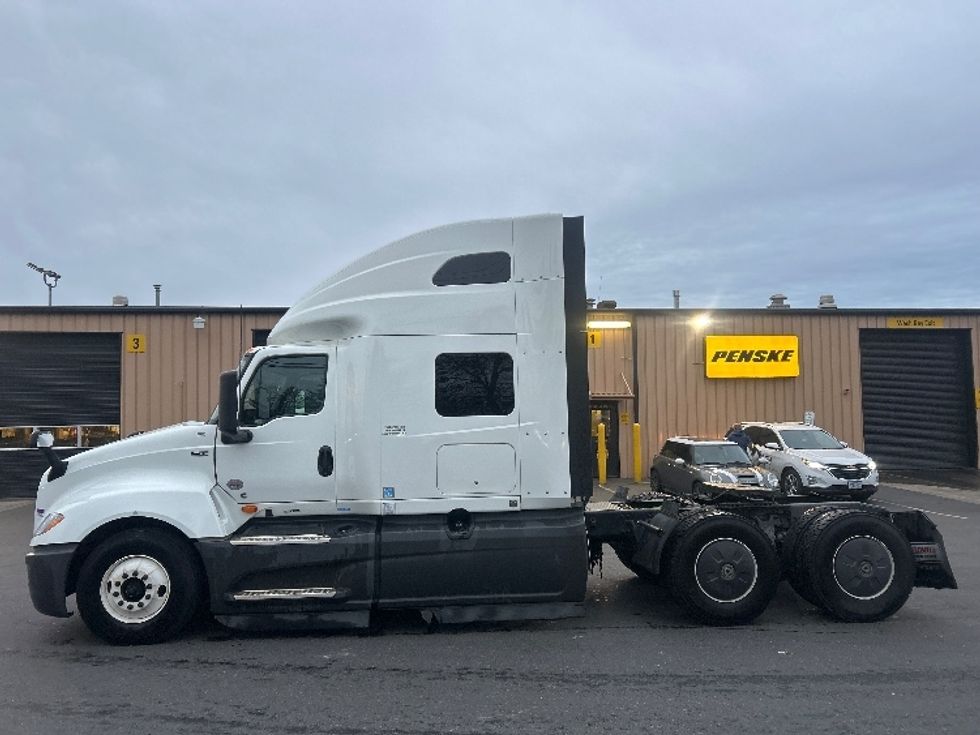 Sleeper Tractor-Heavy Duty Tractors-International-2023-LT625-Portland-OR-634,672\n\t\tmiles-$ 48,250 - Image 4