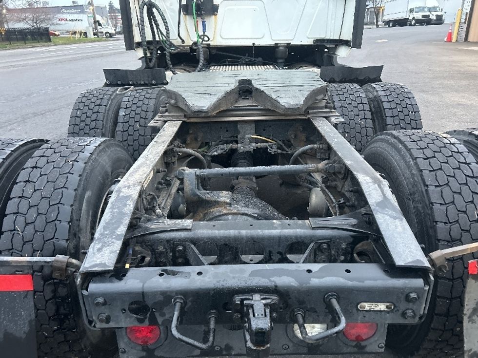 Sleeper Tractor-Heavy Duty Tractors-International-2023-LT625-Portland-OR-634,672\n\t\tmiles-$ 48,250 - Image 6