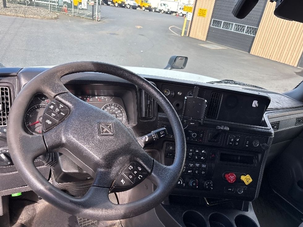 Sleeper Tractor-Heavy Duty Tractors-International-2023-LT625-Portland-OR-667,159\n\t\tmiles-$ 44,750 - Image 10