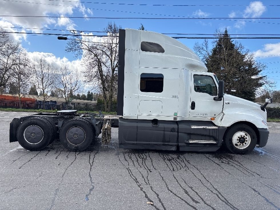 Sleeper Tractor-Heavy Duty Tractors-International-2023-LT625-Portland-OR-667,159\n\t\tmiles-$ 44,750 - Image 8