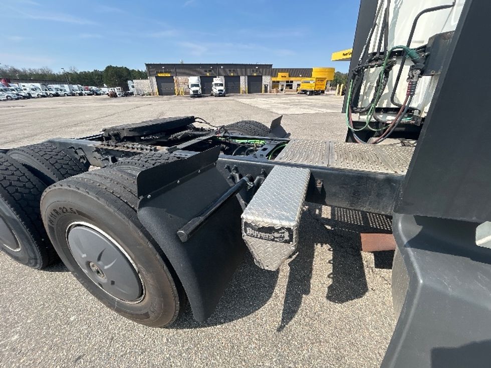 Sleeper Tractor-Heavy Duty Tractors-International-2023-LT625-Prince George-VA-714,884\n\t\tmiles-$ 35,750 - Image 23