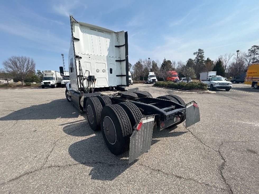 Sleeper Tractor-Heavy Duty Tractors-International-2023-LT625-Prince George-VA-714,884\n\t\tmiles-$ 35,750 - Image 5
