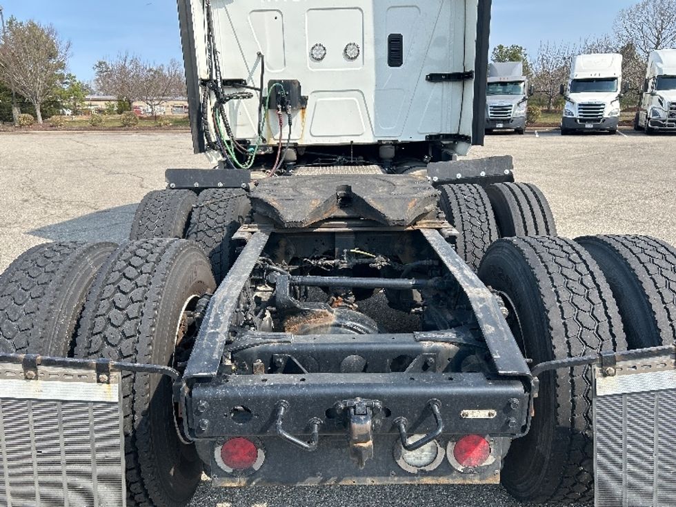 Sleeper Tractor-Heavy Duty Tractors-International-2023-LT625-Prince George-VA-714,884\n\t\tmiles-$ 35,750 - Image 6
