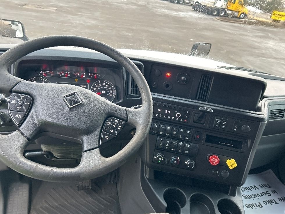 Sleeper Tractor-Heavy Duty Tractors-International-2023-LT625-Rothschild-WI-669,775\n\t\tmiles-$ 39,000 - Image 11
