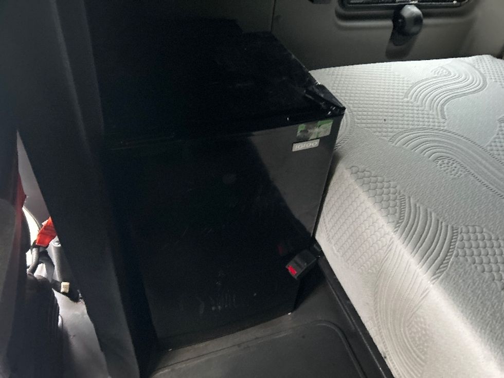 Sleeper Tractor-Heavy Duty Tractors-International-2023-LT625-Rothschild-WI-669,775\n\t\tmiles-$ 39,000 - Image 23