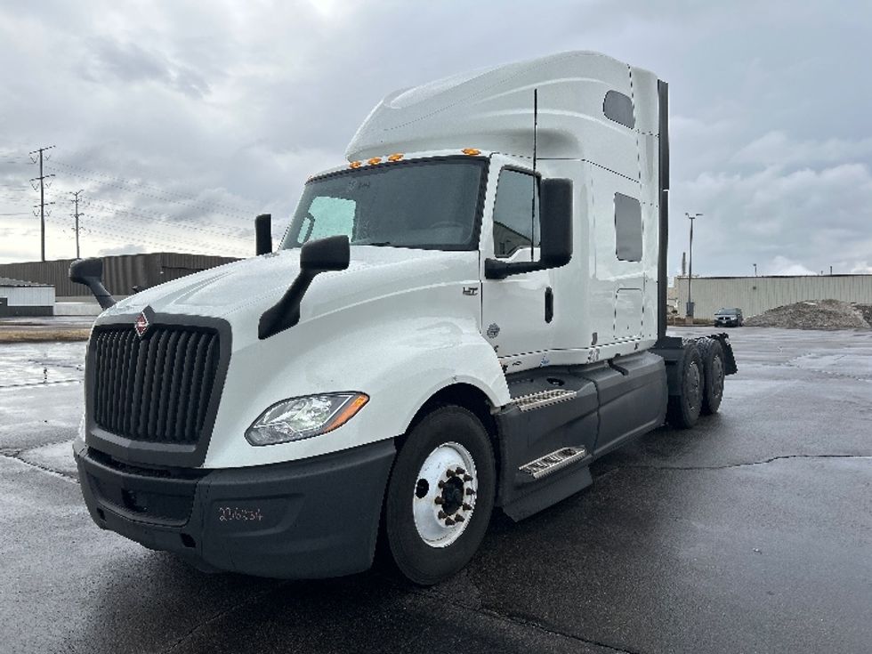 Sleeper Tractor-Heavy Duty Tractors-International-2023-LT625-Rothschild-WI-669,775\n\t\tmiles-$ 39,000 - Image 3