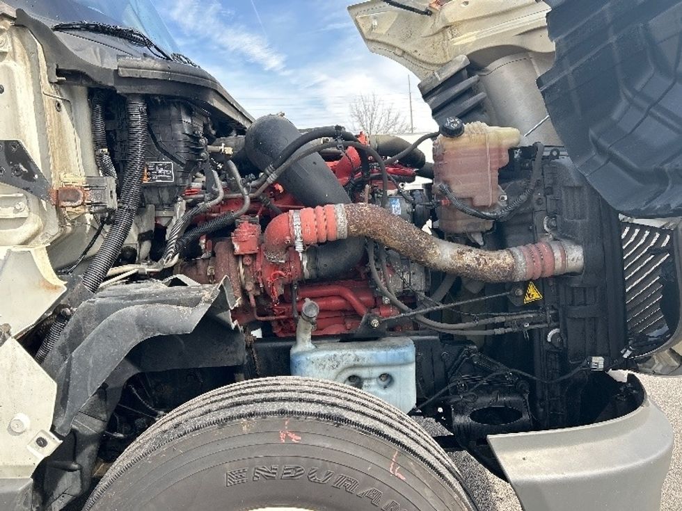 Sleeper Tractor-Heavy Duty Tractors-International-2023-LT625-Salem-VA-664,308\n\t\tmiles-$ 40,750 - Image 21