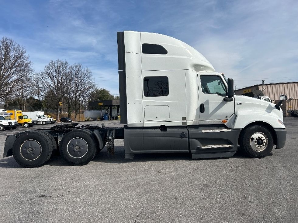 Sleeper Tractor-Heavy Duty Tractors-International-2023-LT625-Salem-VA-664,308\n\t\tmiles-$ 40,750 - Image 8