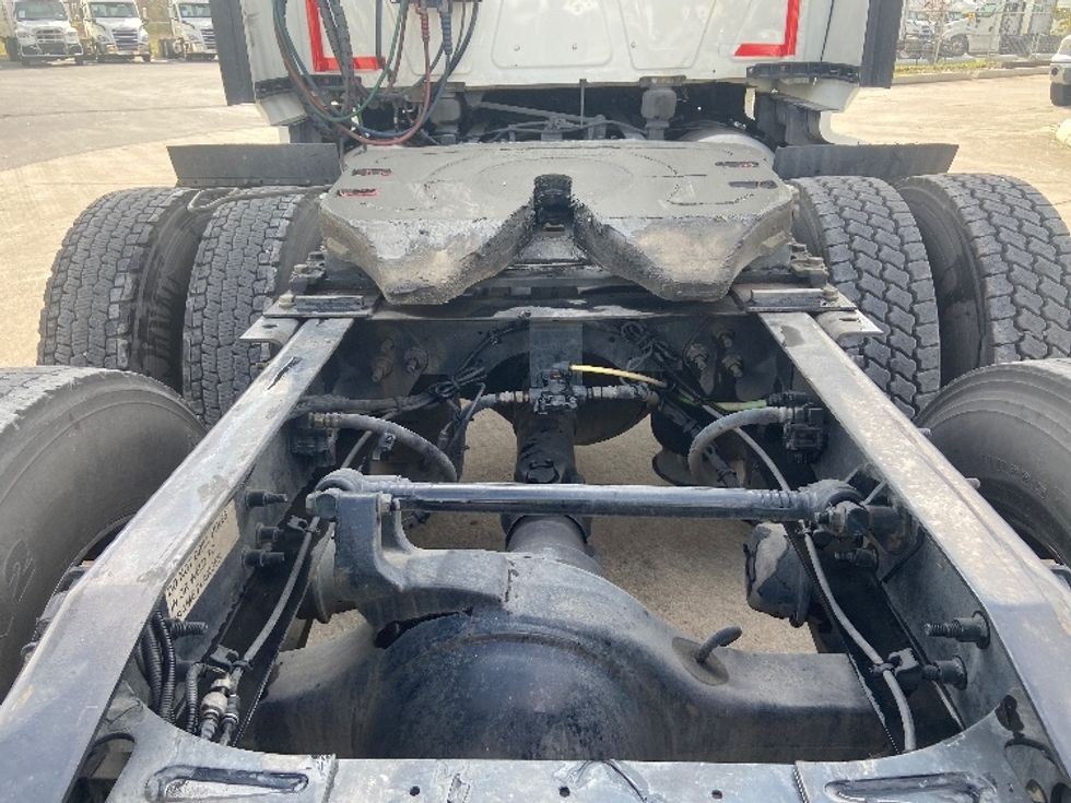 Sleeper Tractor-Heavy Duty Tractors-International-2023-LT625-San Antonio-TX-581,271\n\t\tmiles-$ 52,250 - Image 6